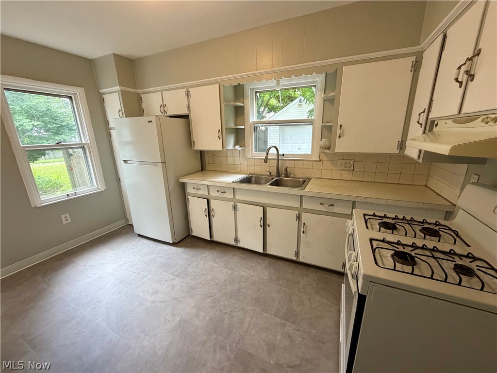 839 Sarcee Avenue Akron OH 44305