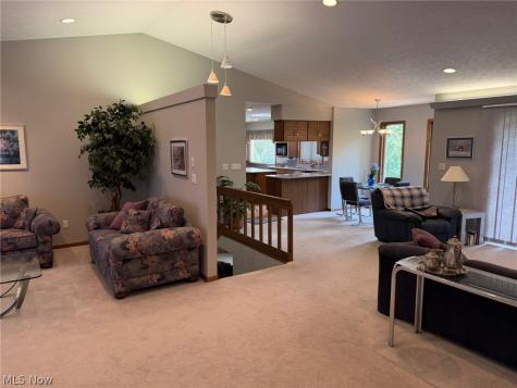 946 Douglas Drive Wooster OH 44691