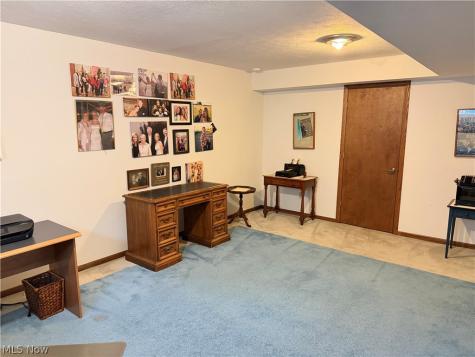 946 Douglas Drive Wooster OH 44691