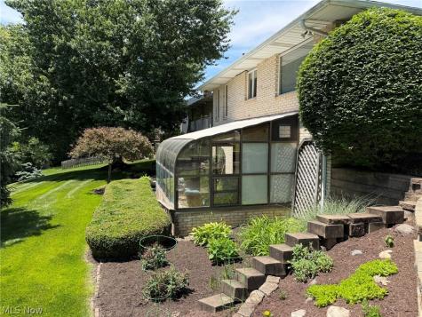 946 Douglas Drive Wooster OH 44691