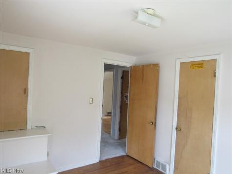 4946 Fairlawn Road Lyndhurst OH 44124