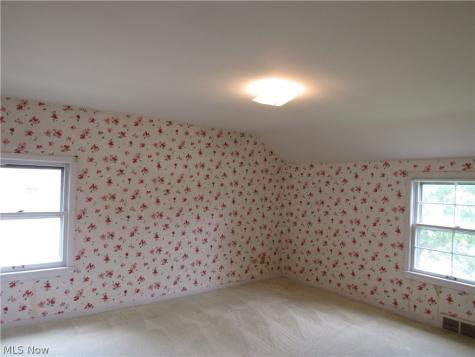 4946 Fairlawn Road Lyndhurst OH 44124