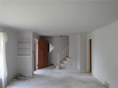 4946 Fairlawn Road Lyndhurst OH 44124