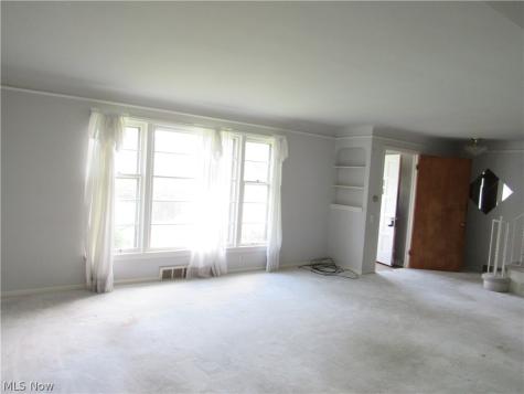 4946 Fairlawn Road Lyndhurst OH 44124