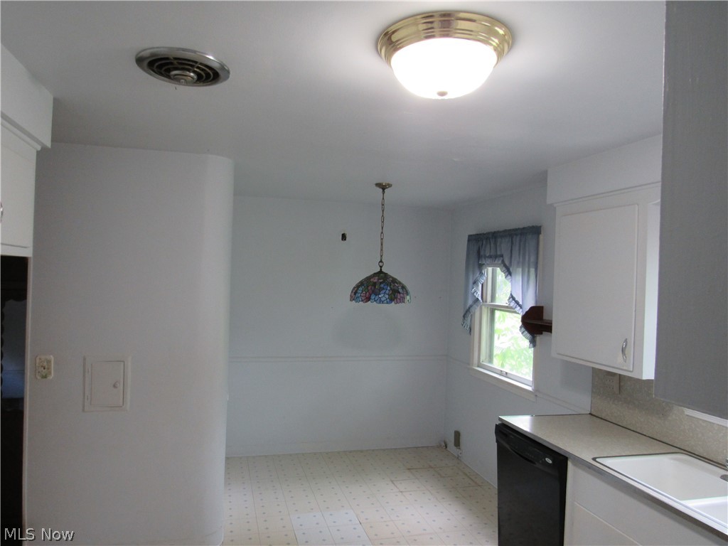 4946 Fairlawn Road Lyndhurst OH 44124