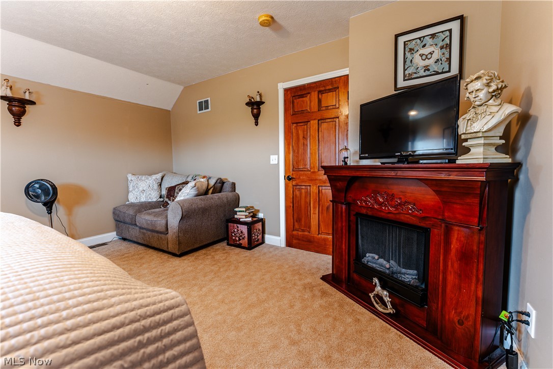 18579 Hobbler Lane Lore City OH 43755