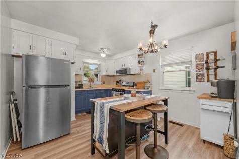 3014 Center Drive Parma OH 44134