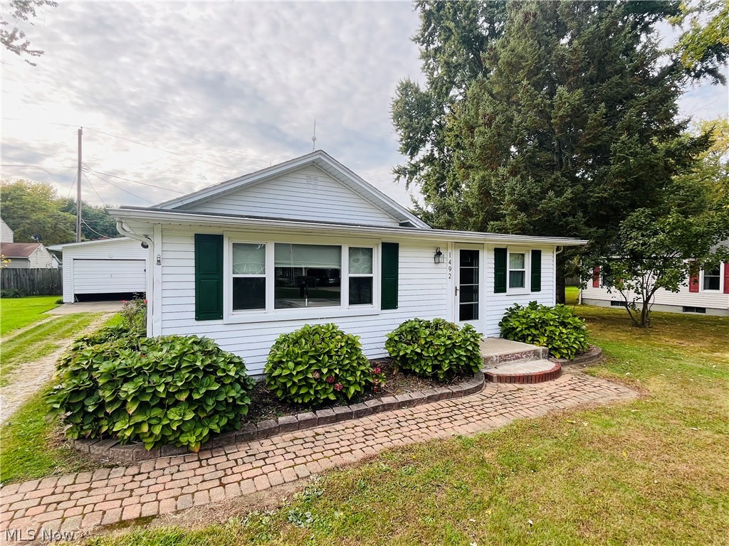 1492 Park Avenue Madison OH 44057