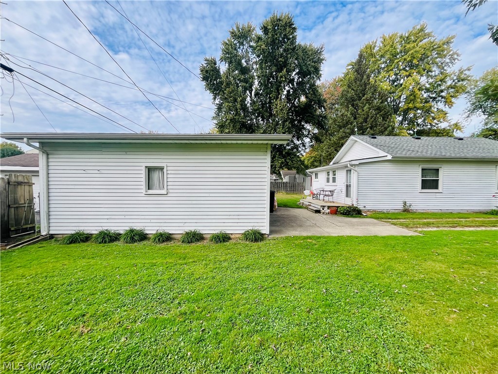 1492 Park Avenue Madison OH 44057