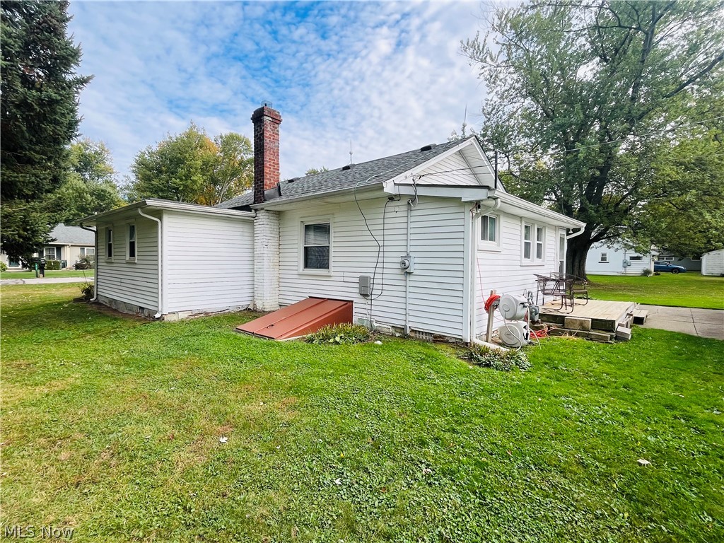 1492 Park Avenue Madison OH 44057