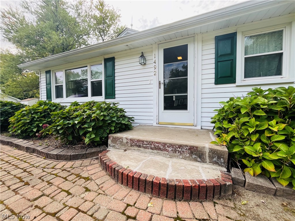 1492 Park Avenue Madison OH 44057