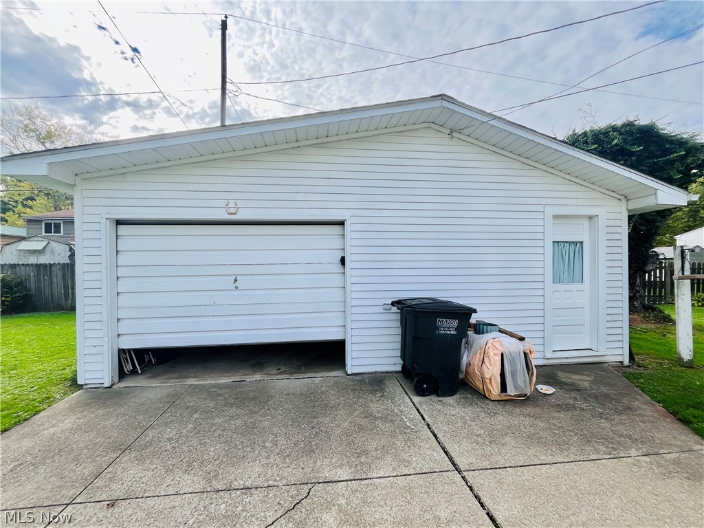 1492 Park Avenue Madison OH 44057