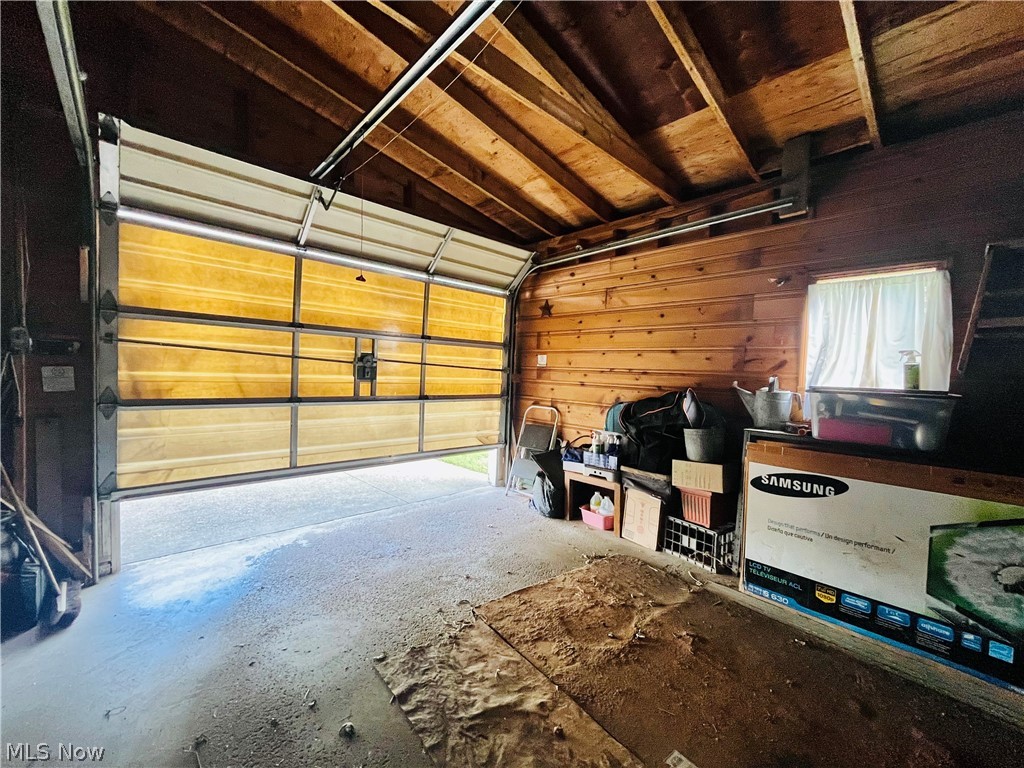 1492 Park Avenue Madison OH 44057