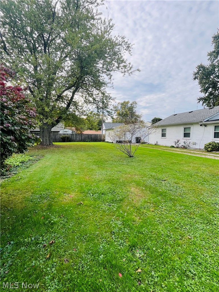 1492 Park Avenue Madison OH 44057