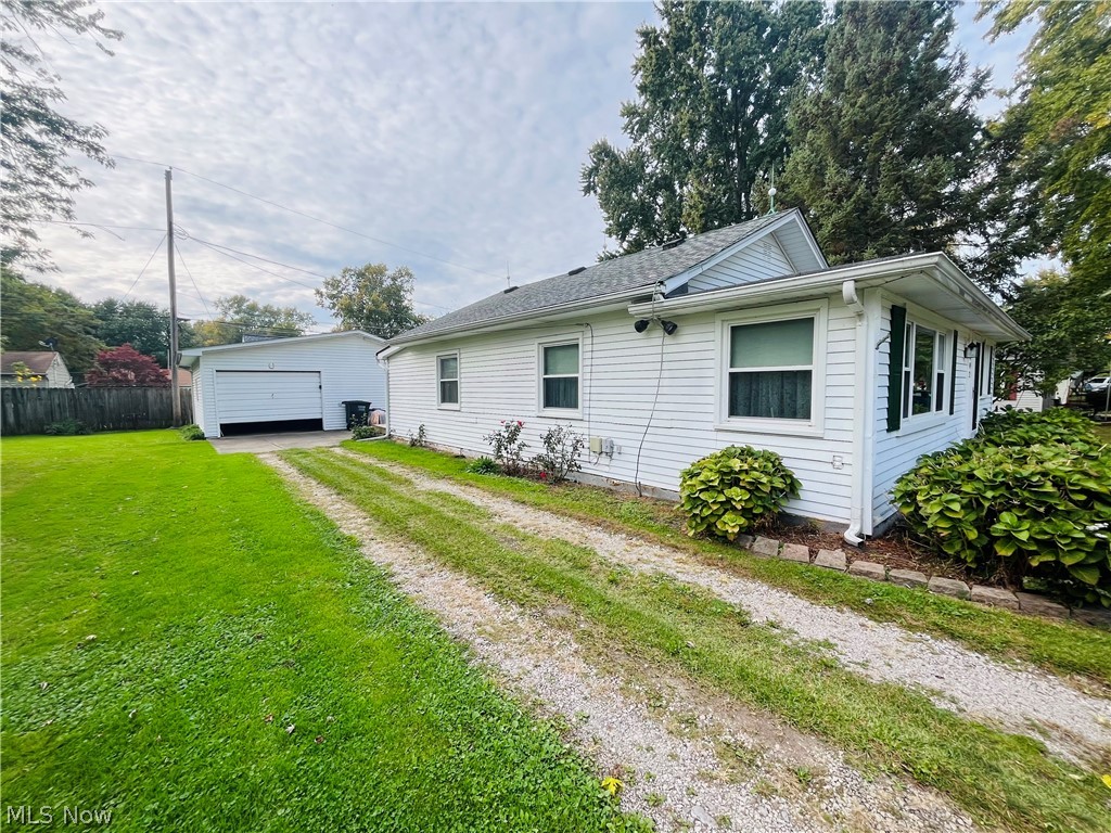 1492 Park Avenue Madison OH 44057