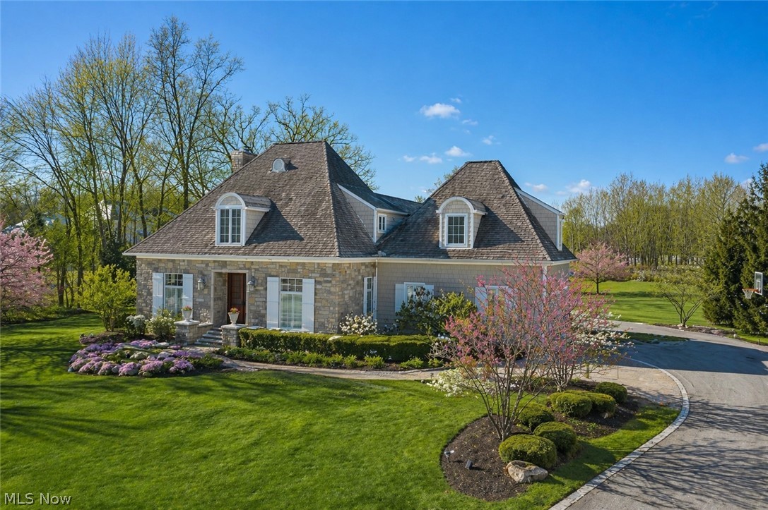 2242 Rock Creek N Akron OH 44333