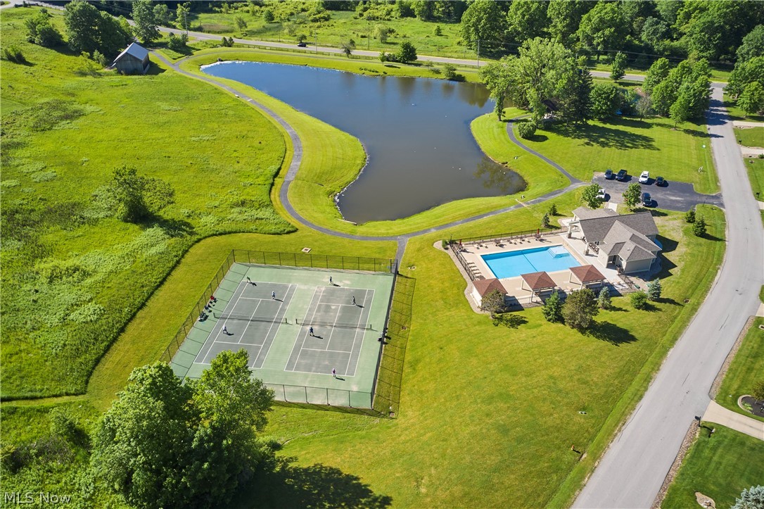 2242 Rock Creek N Akron OH 44333