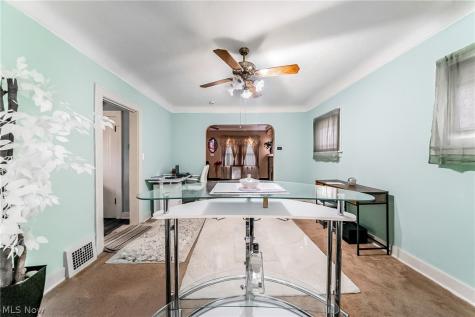 18701 Meredith Avenue Euclid OH 44119