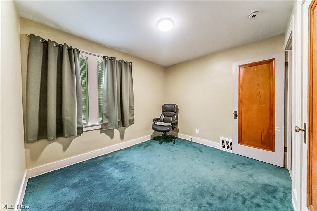 18701 Meredith Avenue Euclid OH 44119