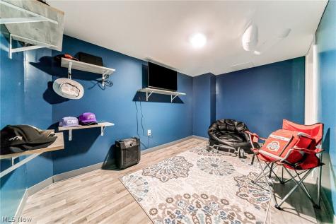 18701 Meredith Avenue Euclid OH 44119