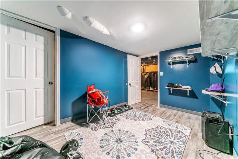 18701 Meredith Avenue Euclid OH 44119