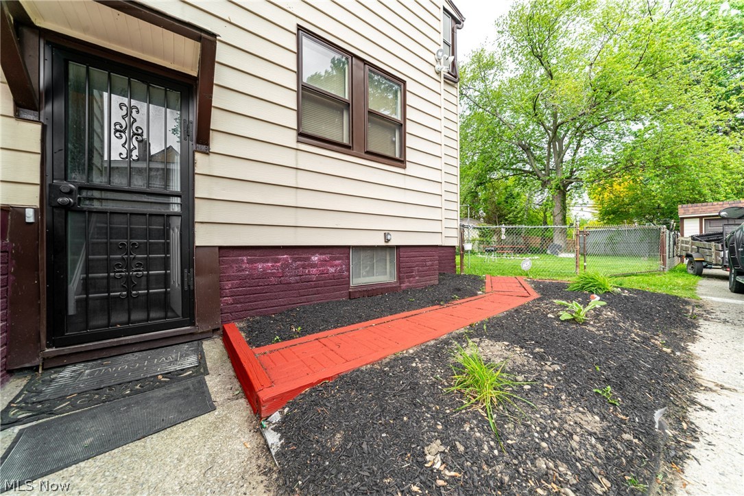 18701 Meredith Avenue Euclid OH 44119