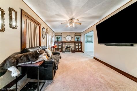 18701 Meredith Avenue Euclid OH 44119