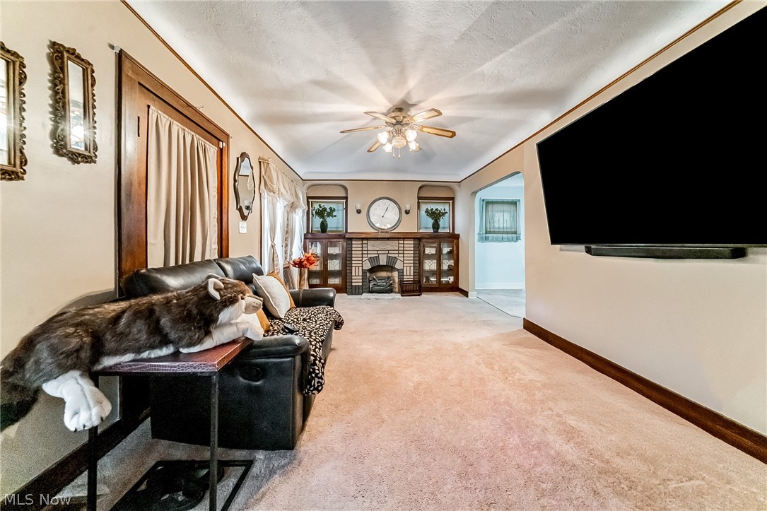 18701 Meredith Avenue Euclid OH 44119