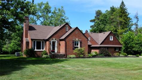 30235 Woodall Drive Solon OH 44139