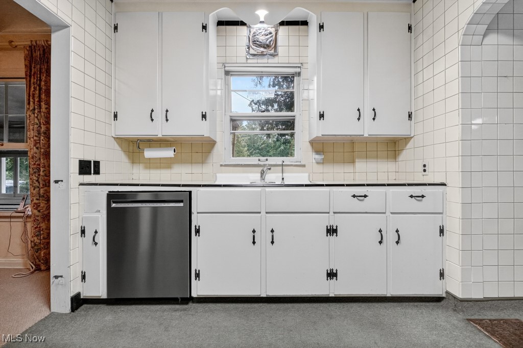 27511 White Road Willoughby Hills OH 44094