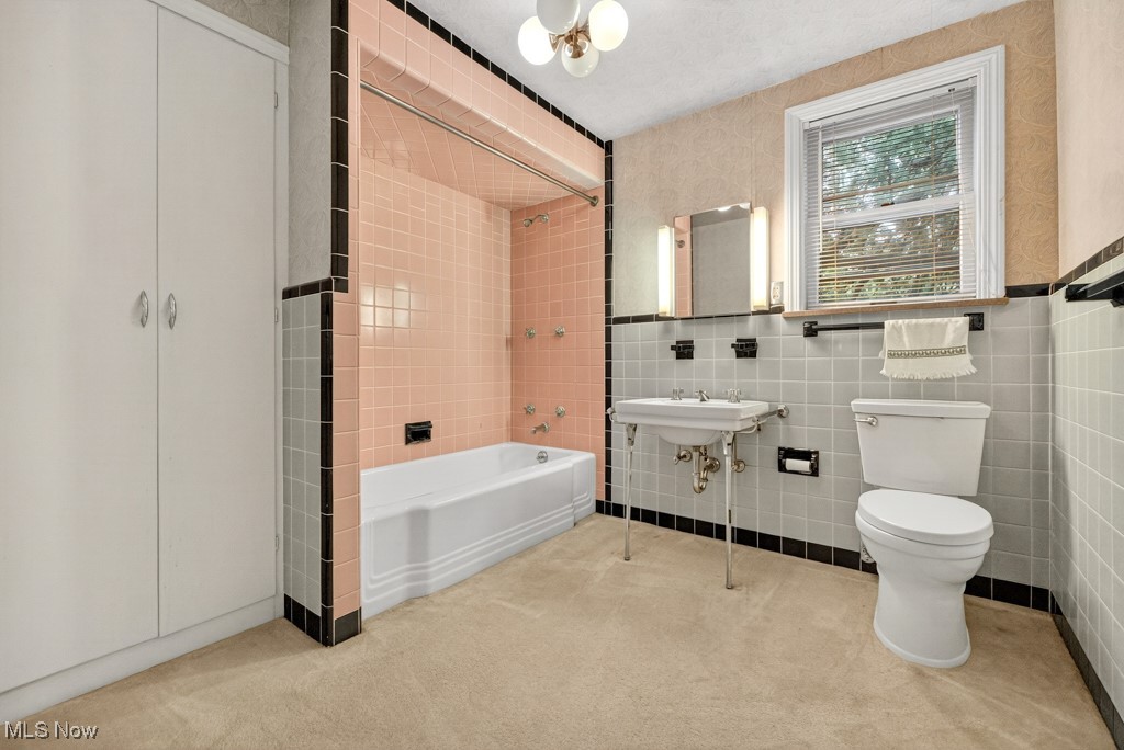 27511 White Road Willoughby Hills OH 44094