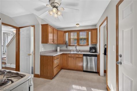 8485 Forestview Avenue Mentor OH 44060