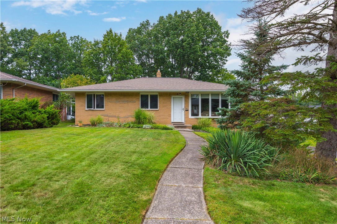 2600 Somia Drive Parma OH 44134