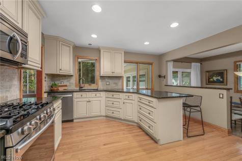 2600 Somia Drive Parma OH 44134