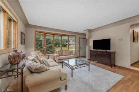 2600 Somia Drive Parma OH 44134