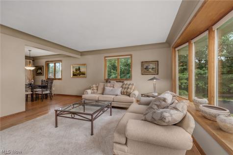 2600 Somia Drive Parma OH 44134