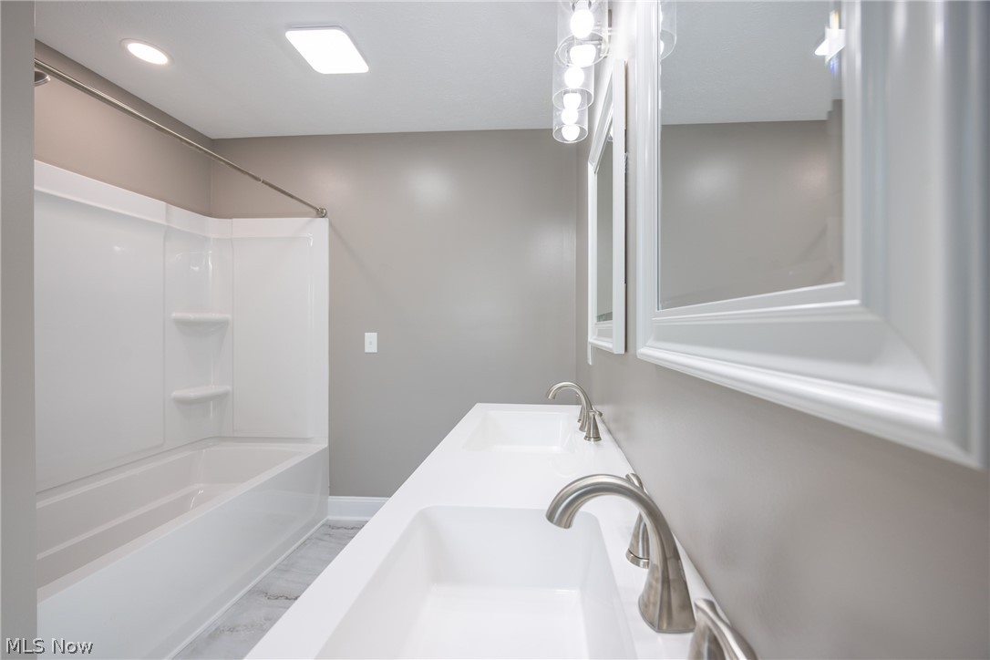 1738 E 298th Street Wickliffe OH 44092