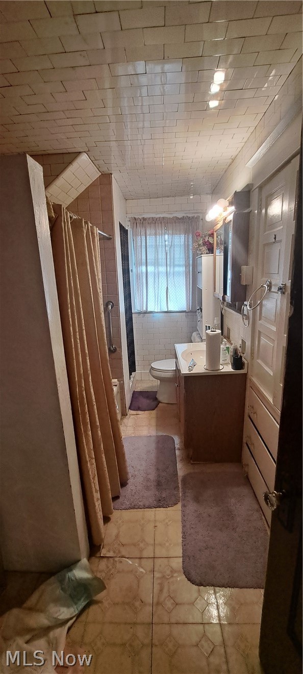 374 Lora Avenue Youngstown OH 44504