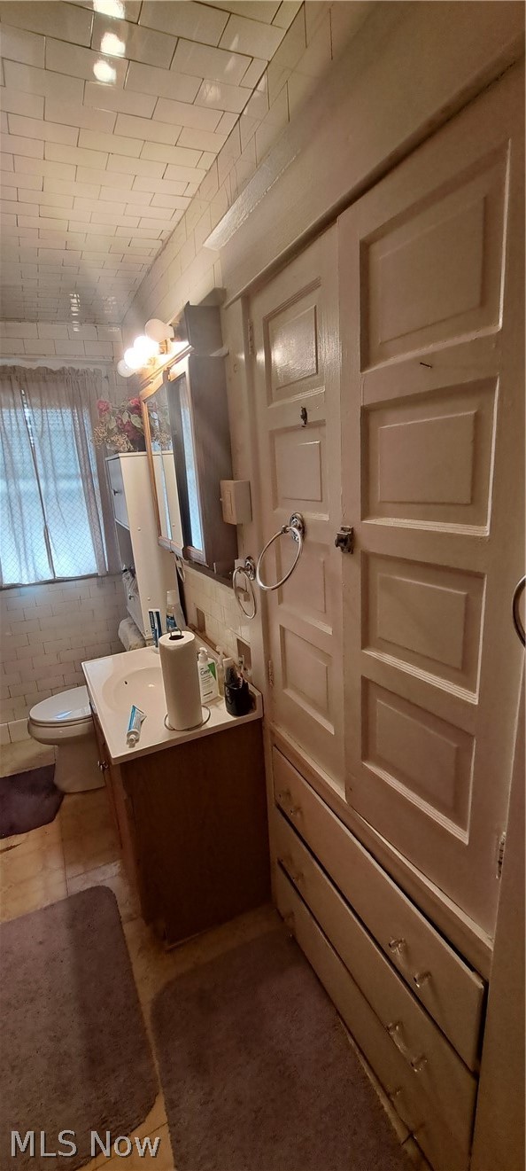374 Lora Avenue Youngstown OH 44504