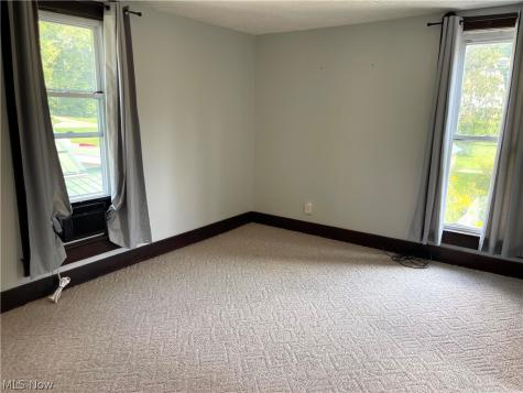 285 S Crawford Street Millersburg OH 44654