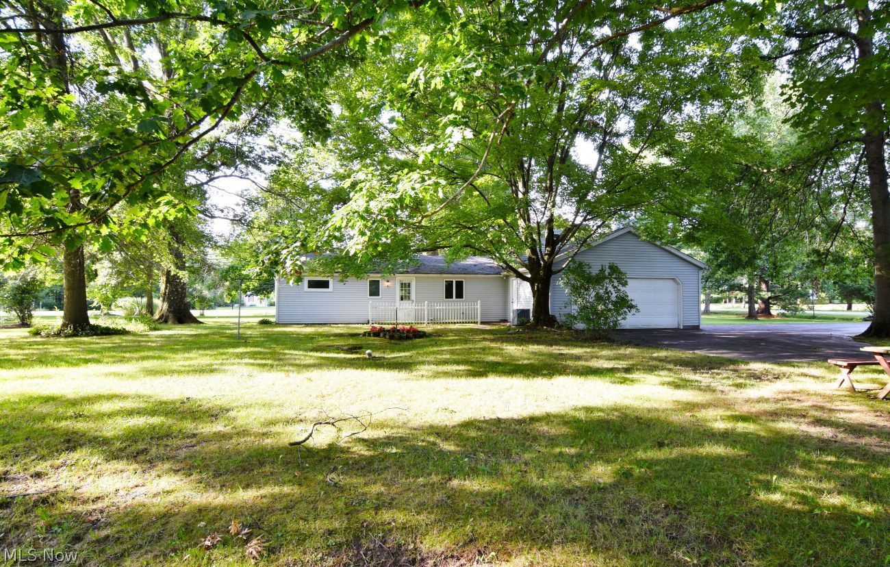 10006 Bell Road Newbury OH 44065