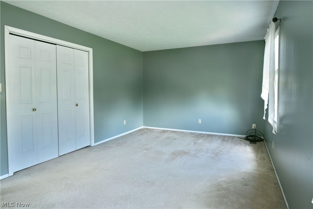 34 Hickory Trace Drive Girard OH 44420