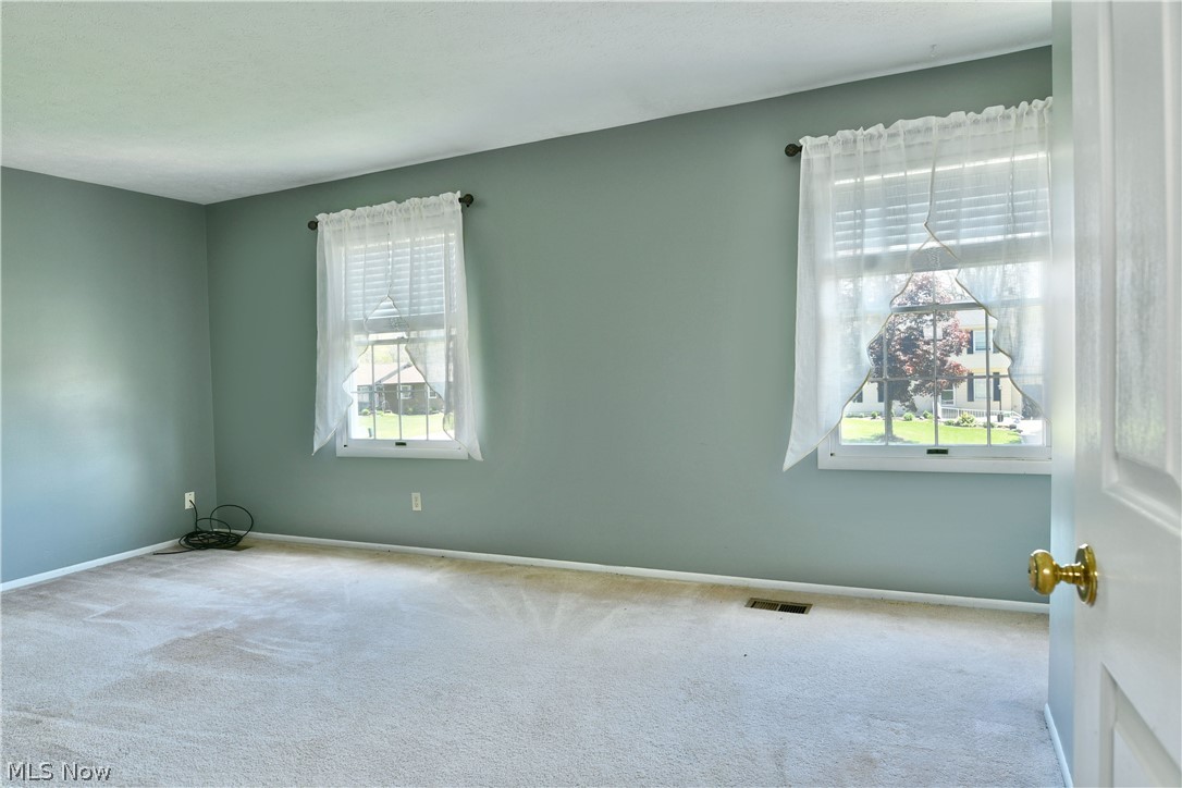 34 Hickory Trace Drive Girard OH 44420