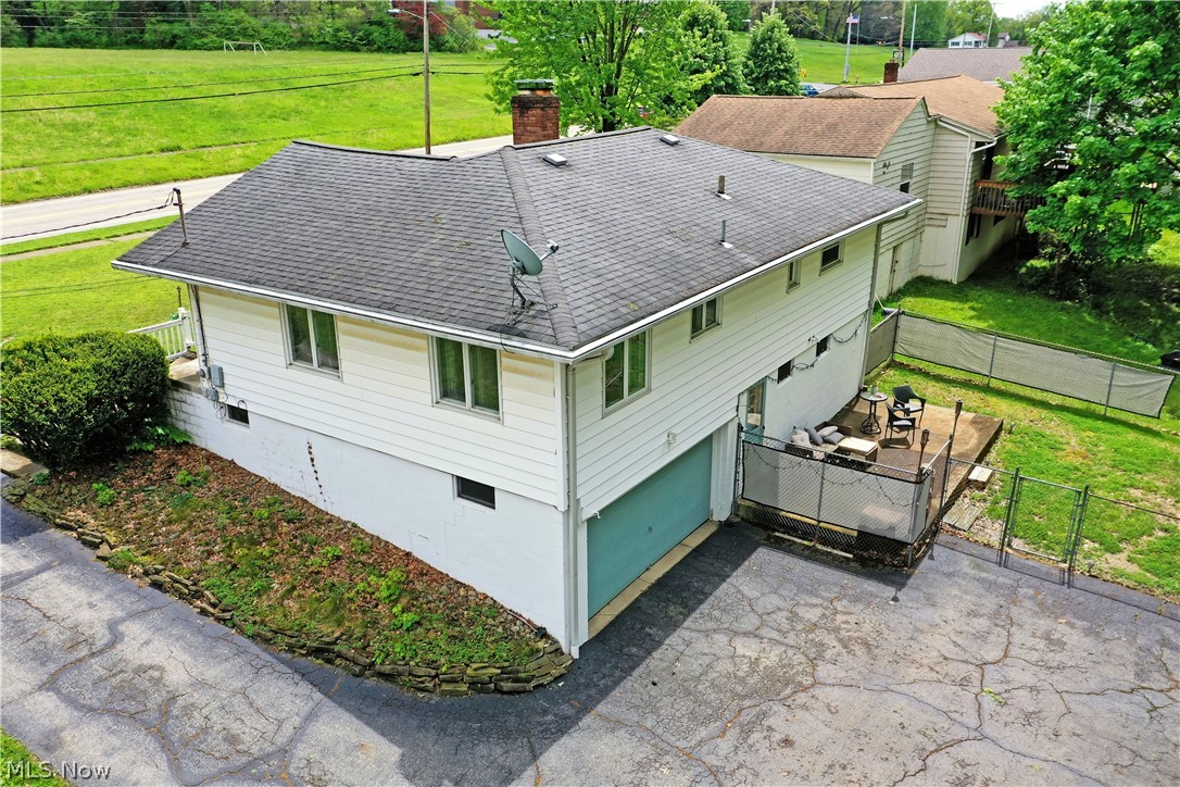 804 Hartzell Avenue Niles OH 44446