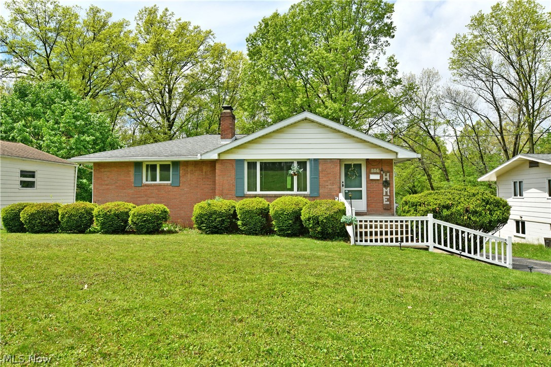 804 Hartzell Avenue Niles OH 44446