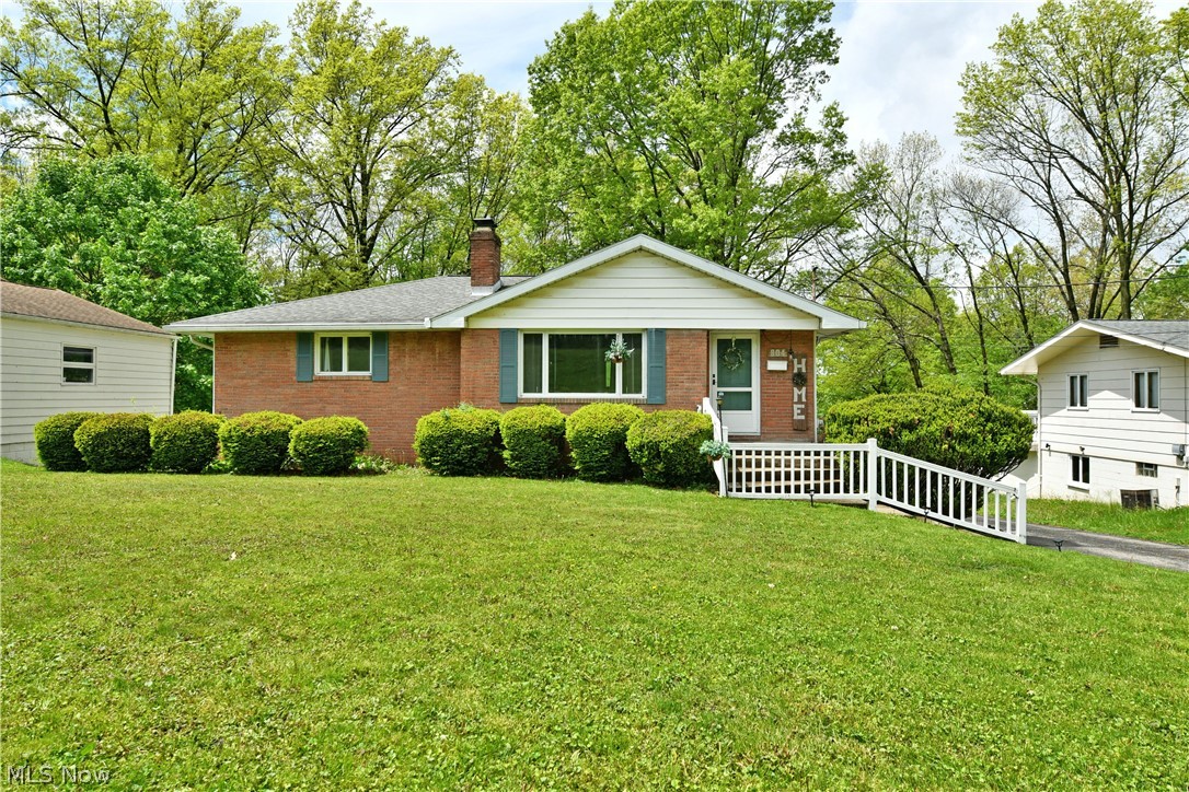 804 Hartzell Avenue Niles OH 44446