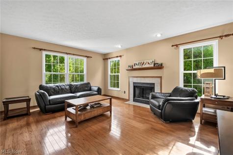 2573 Stonecreek Drive Akron OH 44320