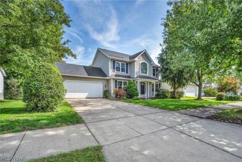 2573 Stonecreek Drive Akron OH 44320
