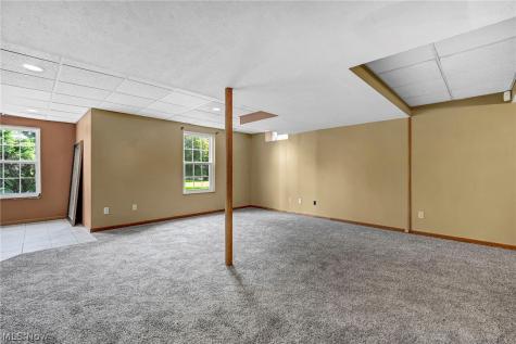 2573 Stonecreek Drive Akron OH 44320