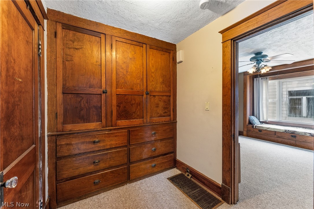 34 N Bon Air Avenue Youngstown OH 44509